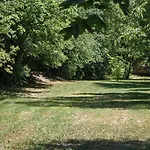 Outsidersi Campsite Savina