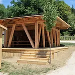 Outsidersi Campsite Savina