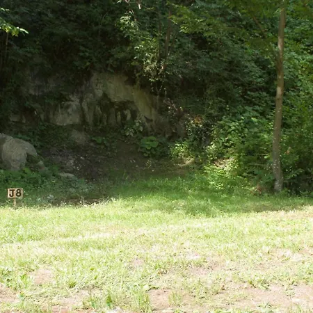 Outsidersi Campsite * Savina